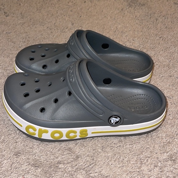 Crocs size J2 - Picture 1 of 4